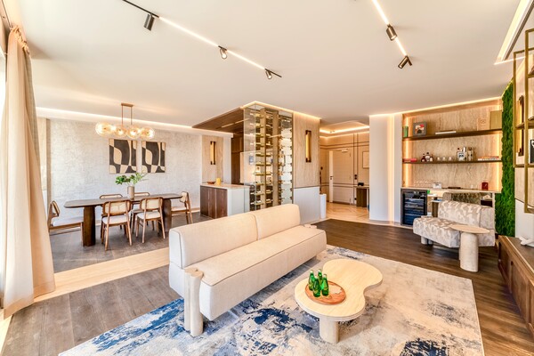 Château Périgord - Near Larvotto