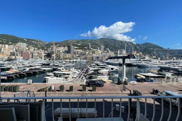 RUSCINO - TRES BEAU 2 PIECES - VUE PORT HERCULE