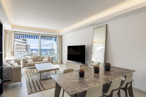 Carré d'or | Elegant 4 pièces | Vue mer