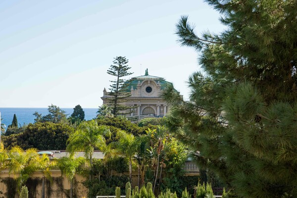 ''LES FLORALIES'' Beautiful appartment in Carré D'or