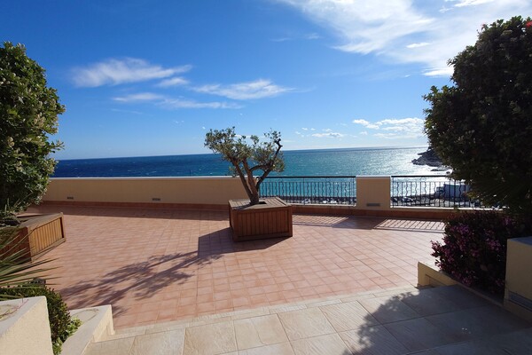 Exceptional apartment with private pool
