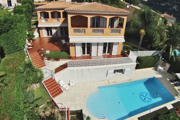 Immobilier Beausoleil - À vendre, à deux minutes de Monaco, vill