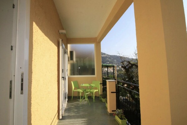 GOLFE BLEU – STUDIO CON TERRAZZA, BALCONE E SCORCIO MARE – VICIN