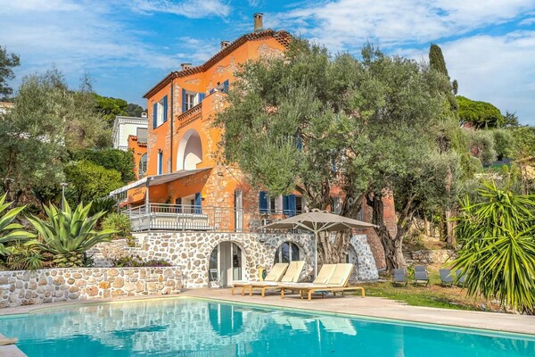 Villa charmante sur la Côte d’Azur : Une harmonie parfaite entre