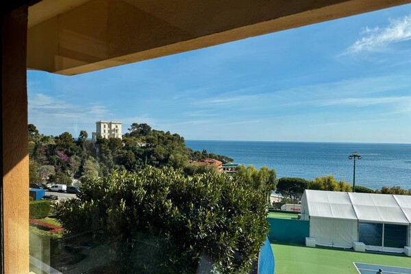 Immobilier Roquebrune Cap Martin - A vendre, appartement trois p