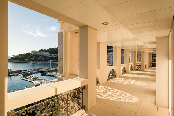 BEST BUY - 2026, 700 SQM OF FINE LUXURY, VILLA STYLE LIVING