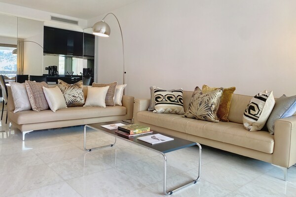 PRIME PARK PALACE, SALLE DE SPORT ET PISCINE