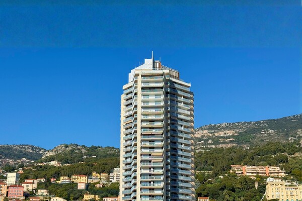 VIVRE AU SOMMET DU MONDE ! APPARTEMENT CARRÉ D’OR