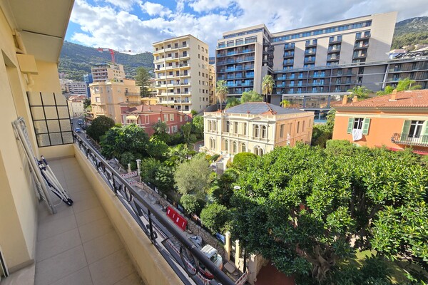 Image of Lacosta Property