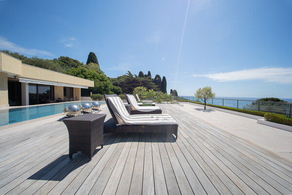 Image of Lacosta Property