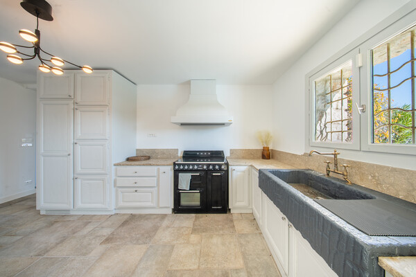 Image of Lacosta Property