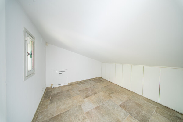 Image of Lacosta Property