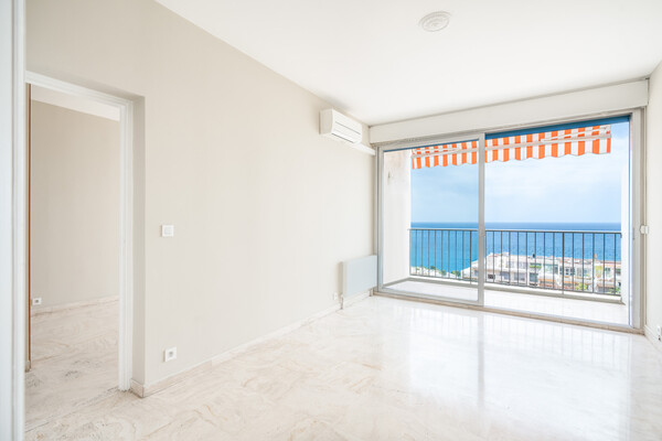 CHÂTEAU PÉRIGORD II -  La Rousse - 2 Pièces - Vue Mer