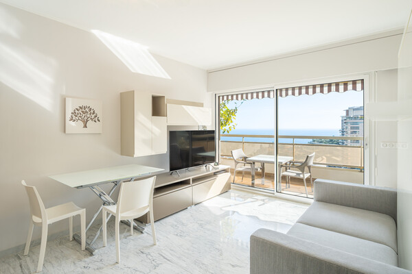 LIGURES - Jardin Exotique - Studio Rénové Vue Mer