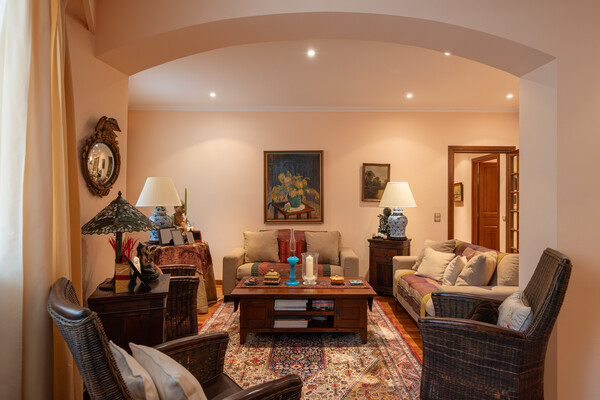ARMORIAL - La Rousse - Family Apartment - 3-Bedroom Apartment - Mixed Use