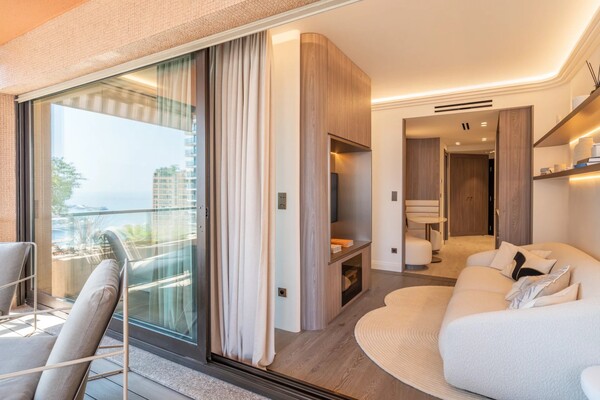 PARC SAINT ROMAN - Monolocale arredato ristrutturato - Vista mare