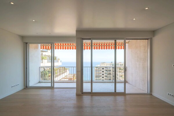 CHATEAU PERIGORD II - La Rousse - 3 Bedrooms Sea View