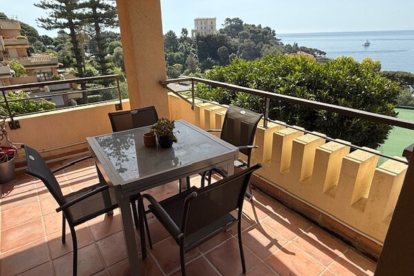 COUNTRY PARK – Roquebrune-Cap-Martin – Two-Bedroom Apartment with Sea Views