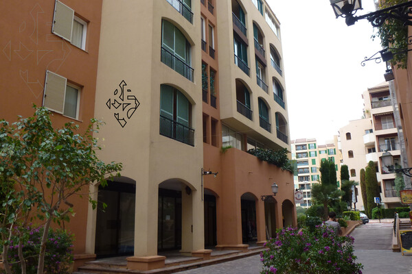 COMMERCIAL SPACE/OFFICE FONTVIEILLE