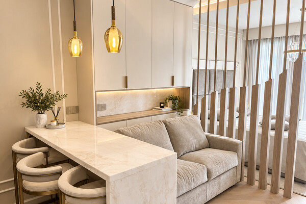 CHÂTEAU AMIRAL | Studio rénové et meublé avec terrasse et aperçu mer