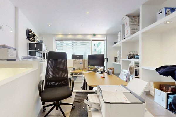 DROIT AU BAIL AVEC VITRINE - MONEGHETTI- BUREAU OU BOUTIQUE