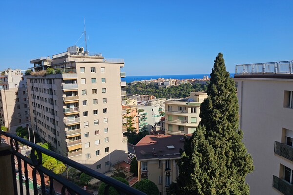 Bellissimo appartamento vicino a negozi e servizi
