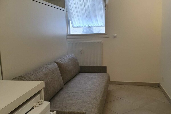 CHAMBRE DE SERVICE + CAVE