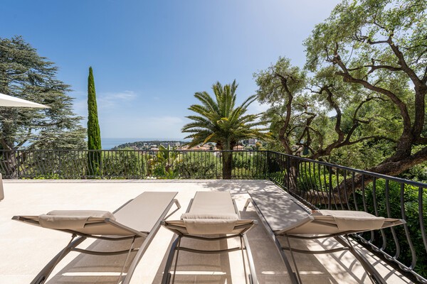 Roquebrune Cap Martin- Villa avec Piscine