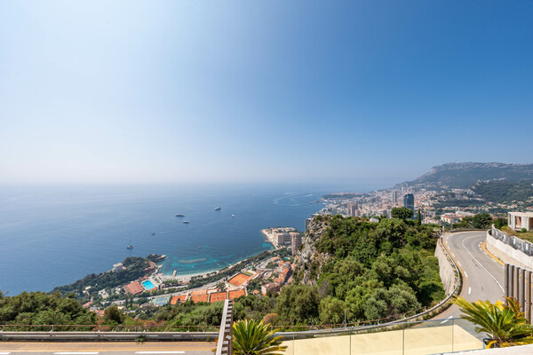 Roquebrune-Cap-Martin - Villa with panoramic sea view