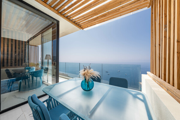 Roquebrune-Cap-Martin - Villa con vista panoramica sul mare