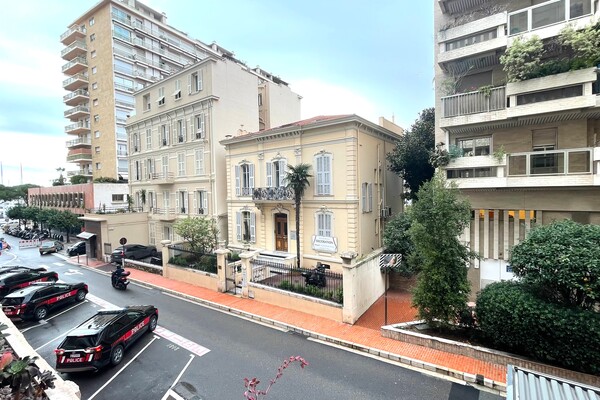Monaco - Condamine - 3 Rooms renovated