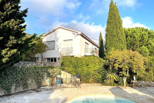 La Turbie - Villa proche Monaco avec vue mer panoramique