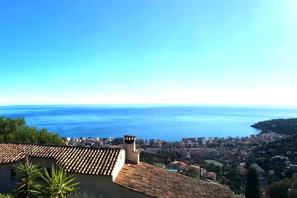 Roquebrune Cap Martin - Private estate - New villa with panorami