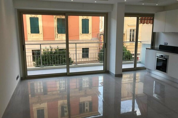 Le Port - 3-room mixed-use apartment