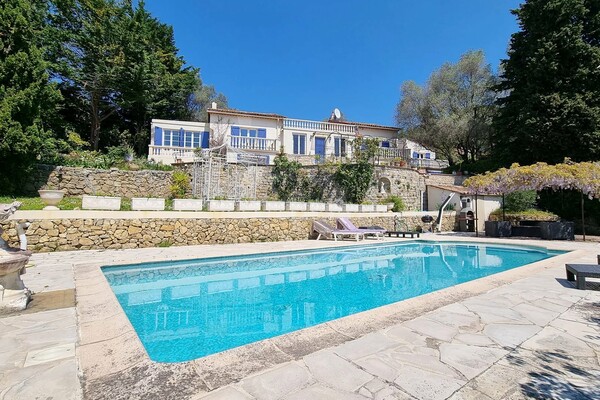 Cannes - Sumptuous property