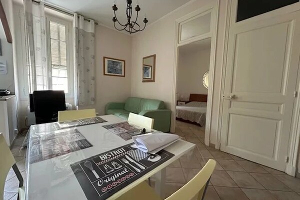 Menton - Centre Ville - Appartement 2 pièces