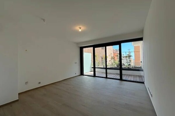 Beausoleil Centre - Grand appartement T1 neuf