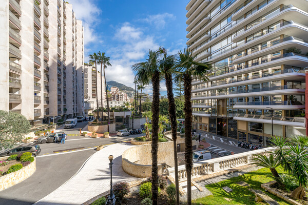 GRAND STUDIO WITH BEAUTIFUL TERRACE - PARK PALACE