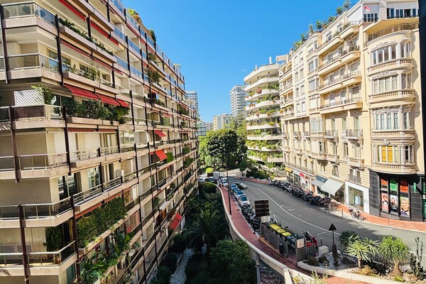 Ampio Monolocale Residenza di Prestigio nel cuore del CARRÉ OR - Uso Misto
