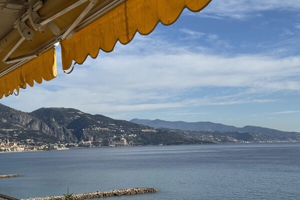 UNIQUE 4 PIECES FRONT DE MER ROQUEBRUNE