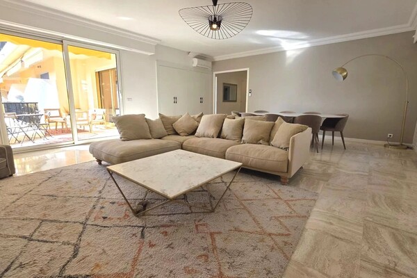 MAGNIFICO 4P A RESIENCE CON PISCINA E VISTA MARE