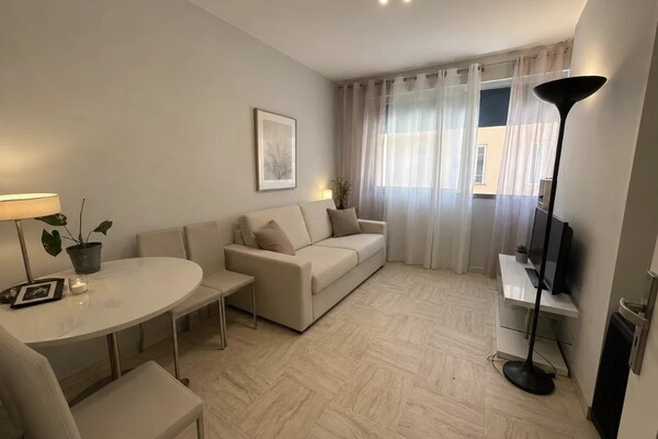 MONACO – CHÂTEAU PÉRIGORD II – BRIGHT APARTMENT