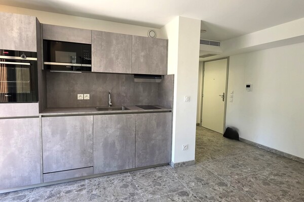 Appartamento a 2 stanze in vendita, schiera, parcheggio extra