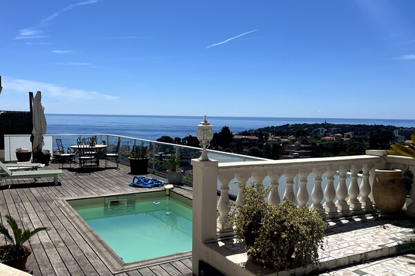 ROQUEBRUNE-CAP-MARTIN- PANORAMIC VIEW - VILLA - 3 BEDROOM