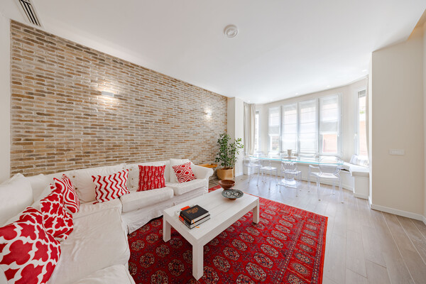 4 PIÈCES CENTRALE RÉNOVÉ