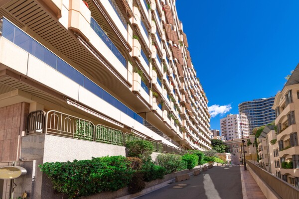 STANZA DELLA DOMESTICA CON SERVIZI IGIENICI