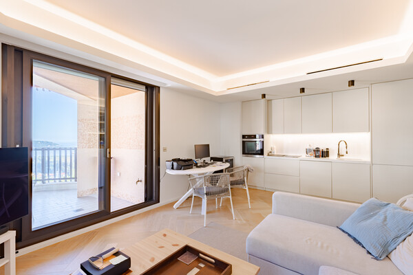 RENOVATED ONE BEDROOM APARTMENT WITH SEA VIEW