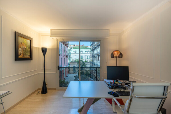 STUDIO - LE MONTAIGNE CARRE D'OR - USAGE MIXTE