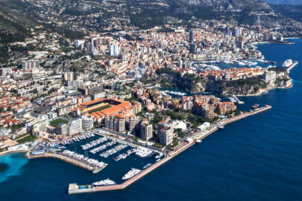 OFF MARKET / EXCEPTIONAL FAMILY APARTMENT IN FONTVIELLE
