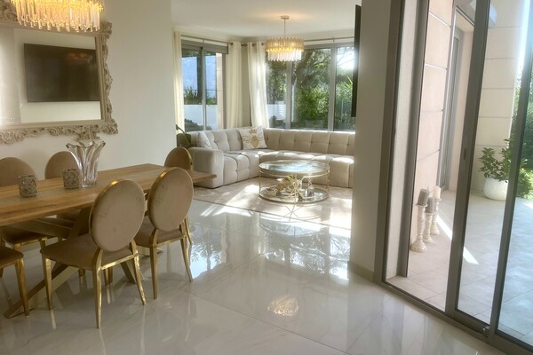 SUPERB VILLA APPARTMENT FOR SALE IN CAP D'AIL